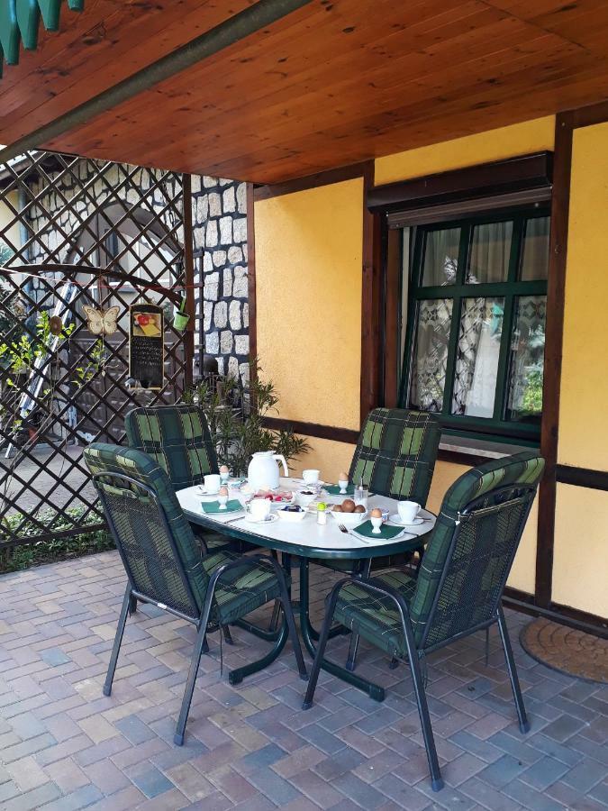 Pension Zum Weissen Hirsch Reitwein 外观 照片