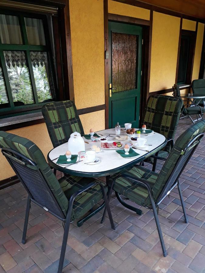 Pension Zum Weissen Hirsch Reitwein 外观 照片